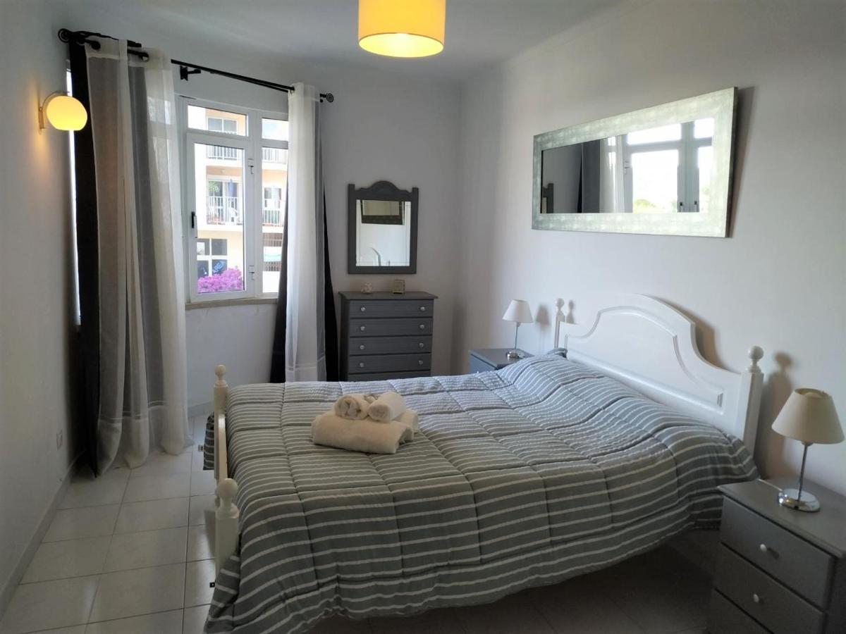 1A Atlantico - Casas & Papeis Apartment Armacao de Pera Bagian luar foto